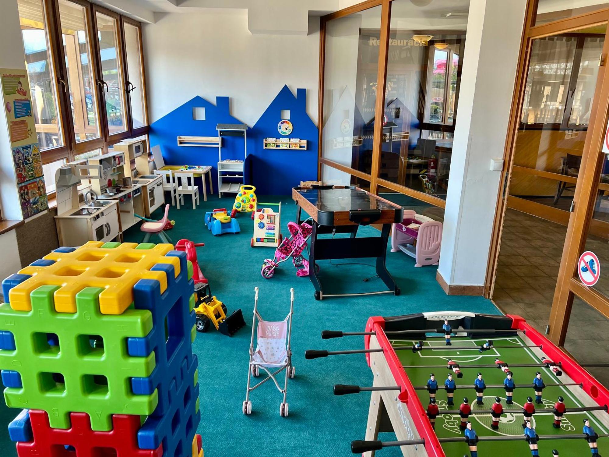 Tatralandia Apartment ลิฟตอฟสกีมิคูลาช ภายนอก รูปภาพ
